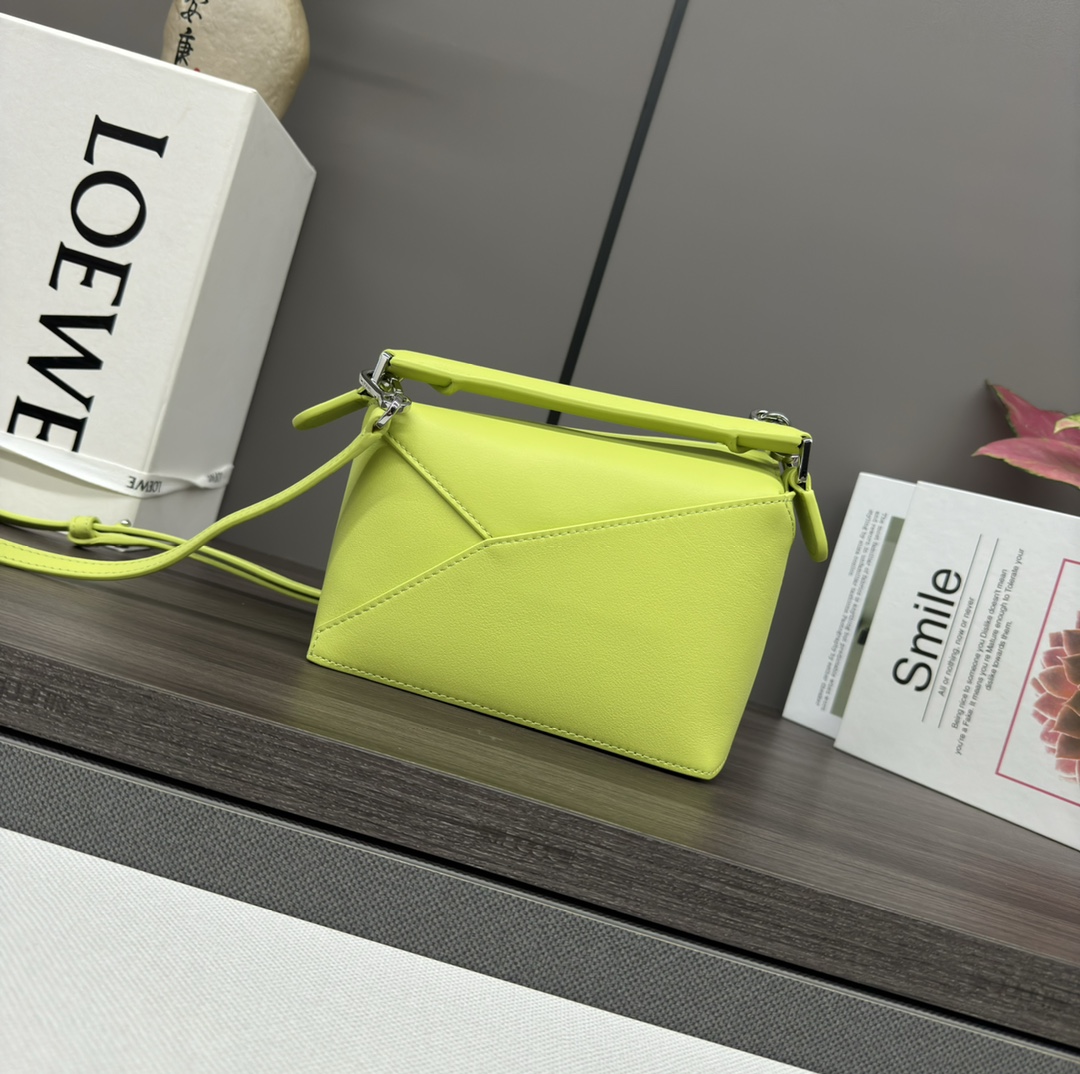 Loewe Puzzle Bags